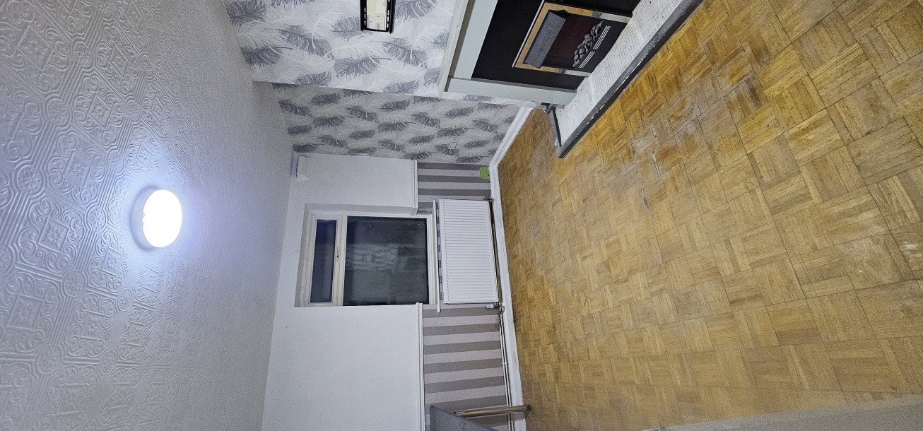 Leased 15 South Walk-1