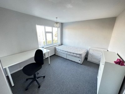 Leased 45 Bath Road-4