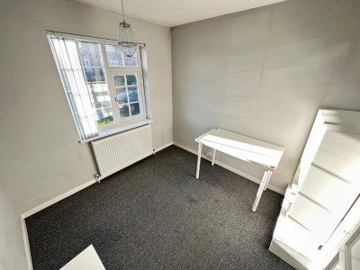 Leased 45 Bath Road-6