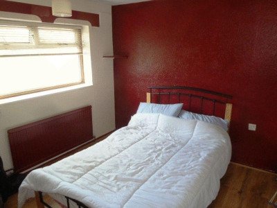 Leased - 81	Pinewood Crecent-5