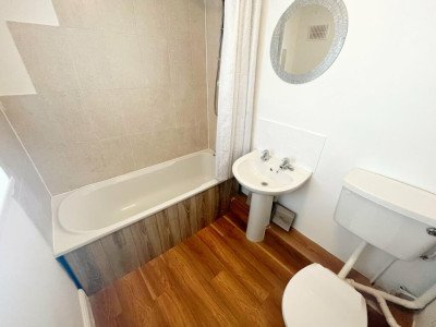 Leased - 43 Woodgate Street-6