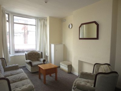 Leased - 14 St. Edmond Avenue-3