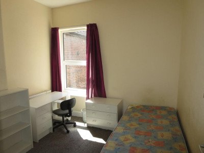 Leased - 14 St. Edmond Avenue-10