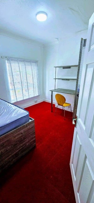 Leased - 129 High Street-5