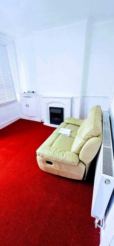 Leased - 129 High Street-2