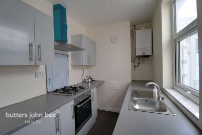 Lease - 8 Northwood Park Road-3