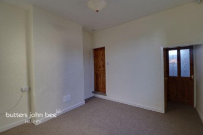 Lease - 8 Northwood Park Road-4